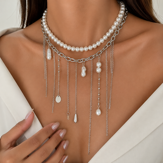 Eleganter Perlen Choker mit silbernen Kaskadenketten